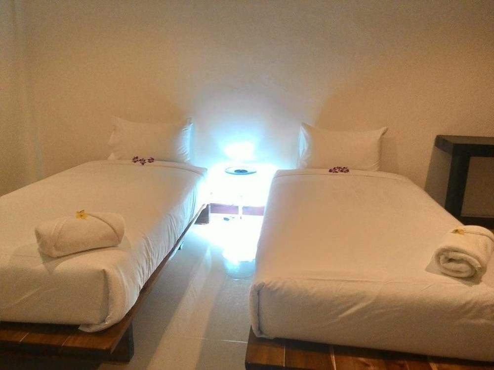 Готель Natai House Екстер'єр фото