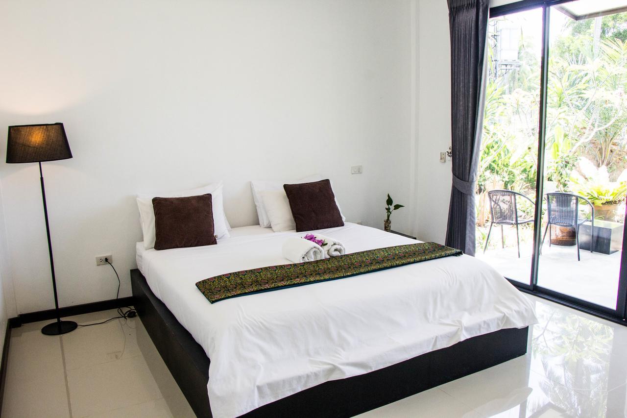 Готель Natai House Екстер'єр фото