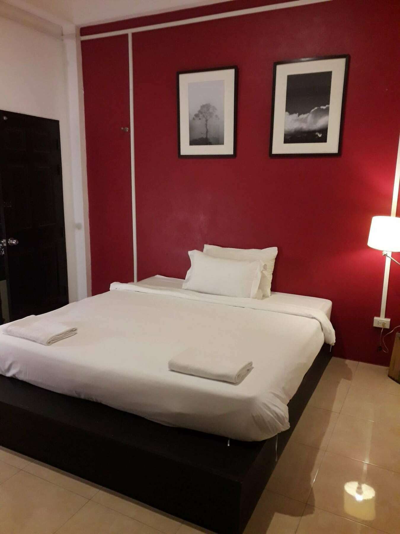 Готель Natai House Екстер'єр фото